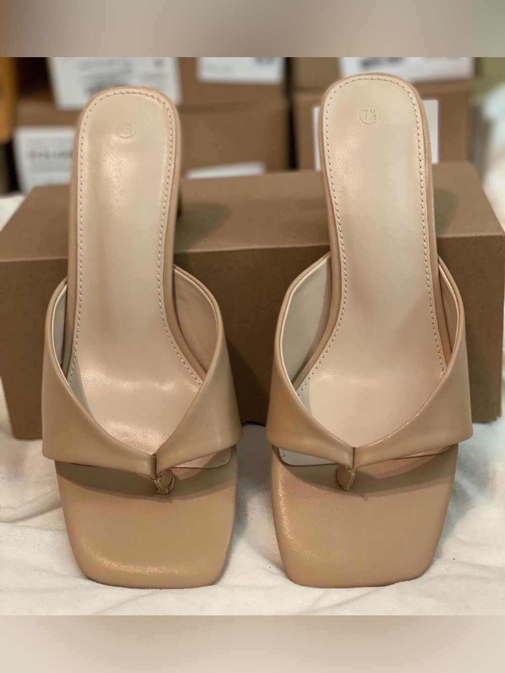 Women’s Nude Square-Toe Slip-On Heeled Sandals Size 7.5 NEW IN BOX